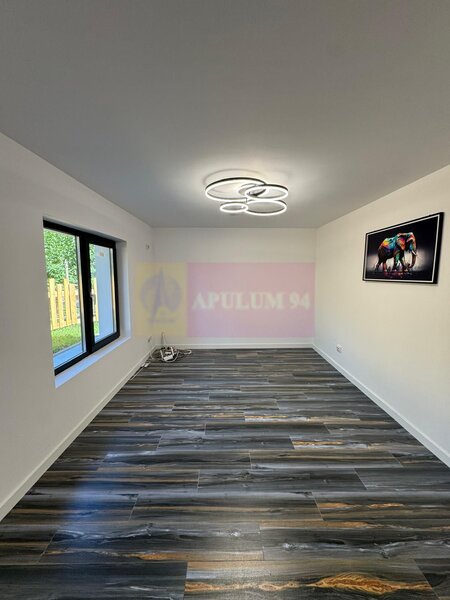 Casa de vanzare cu 2 apartamente in Azuga